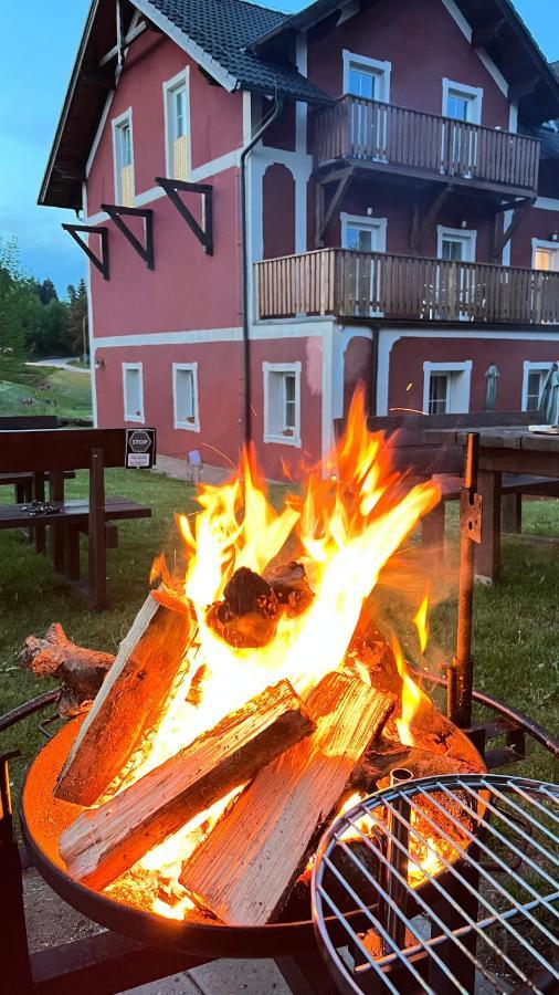 Hotel Barborka Přední Výtoň Εξωτερικό φωτογραφία